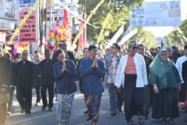 Kolaborasi Rajut Prestasi, Bersama Rawat Budaya