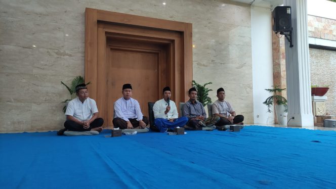 
 Bupati Pacitan Gelar Buka Bersama Wartawan, Ajak Jaga Kekompakan dan Kolaborasi untuk Kemajuan Pacitan