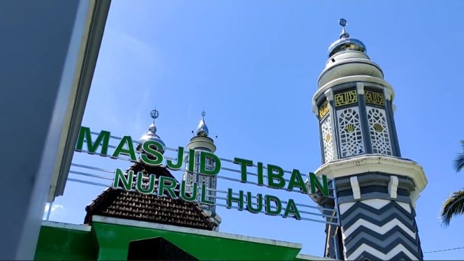 
 Wisata Religi di Masjid Tiban Tanjung Puro, Tempat Ngalap Berkah