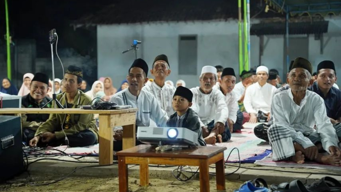 
 Silaturahmi Spesial Bupati Pacitan di TPA Ungkuk Pendidikan Baca Alquran untuk Santri Sepuh