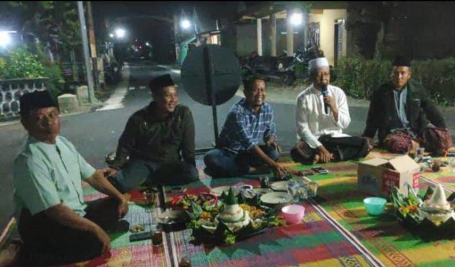 
 Ruas Jalan Antar Desa Antar Kecamatan Mulus, Warga Desa Kembang Gelar Tasyakuran