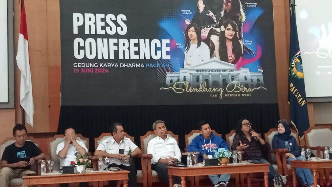 
 Kisah Cinta Kinarto Sabdo Jadi Inspirasi Event Slendhang Biru di Pacitan