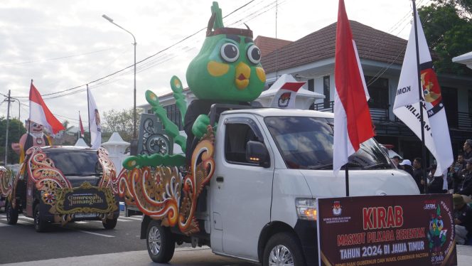 
 Kirab Maskot Pilkada Serentak Dimulai di Pacitan, Seni dan Budaya Meriahkan Pesta Demokrasi