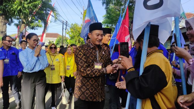 
 Daftar Ke KPU, Aji Gagarin Akan Selesaikan Pekerjaan Rumah