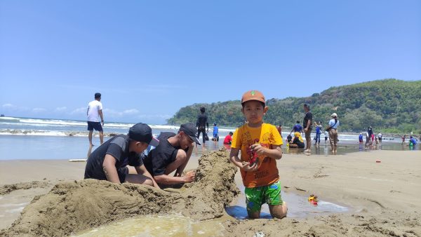 Libur Panjang dan Peringatan Maulid Nabi, Wisata Pacitan Dipadati Pengunjung