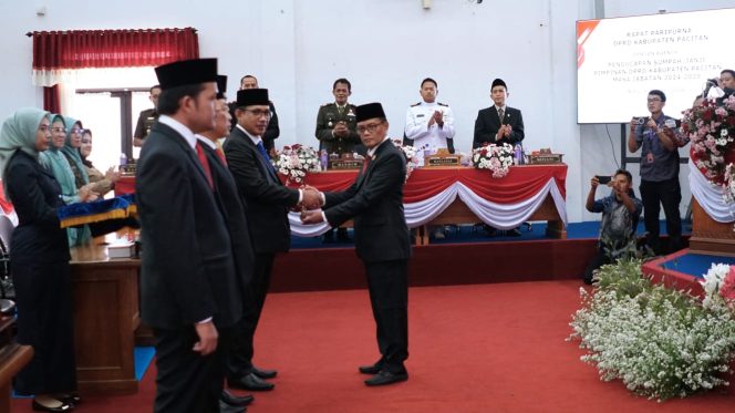 
 Arif Setya Budi Dilantik Sebagai Ketua DPRD Pacitan 2024-2029, Gantikan Ronny Wahyono