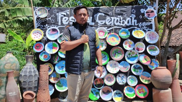 Ada Apa Saja di Festival Gerabah Lempung Agung Purwoasri 2024