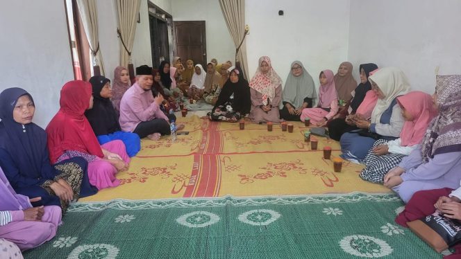 
 Paslon Ronny -Wahyu Janjikan Insentif RT/RW Rp 500 Ribu per Bulan jika Terpilih