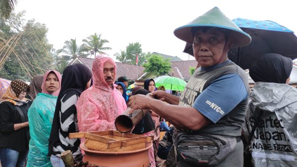 Penderes di Pacitan Kini Terlindungi Jaminan Keselamatan Kerja