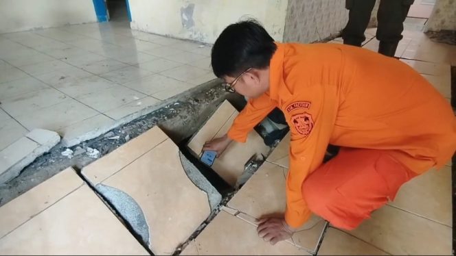 
 Delapan Rumah di Pacitan Rusak Akibat Tanah Gerak, Warga Terpaksa Mengungsi