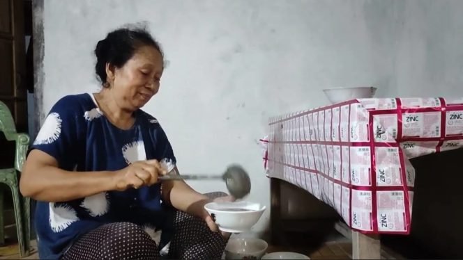 
 Agar-Agar Rumput Laut, Kreasi Bernilai dari Pesisir Pacitan