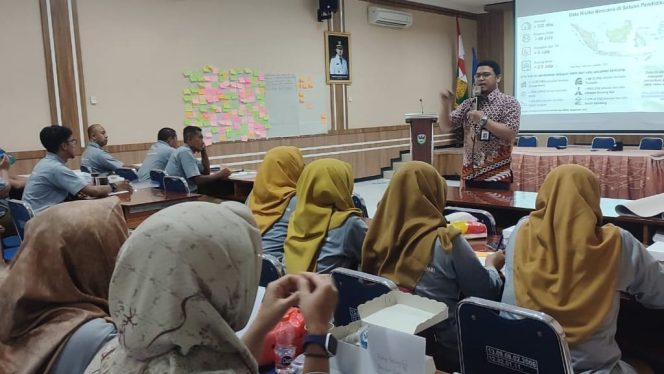 
 Kepala Dinas Pendidikan Pacitan Buka Pelatihan SPAB, Perkuat Kesiapsiagaan Sekolah Hadapi Bencana