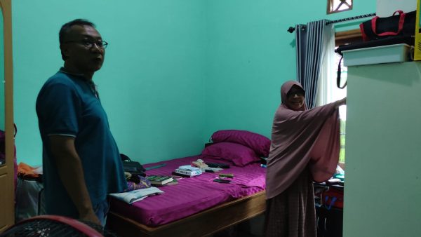Maling Gasak Perhiasan Emas, Pasutri di Pacitan Rugi Puluhan Juta