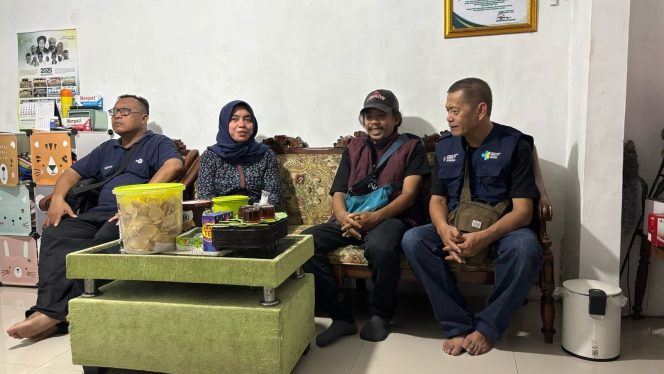 
 Peringatan Hari Pers di Pacitan, Jurnalis Sambangi Keluarga Almarhum Wartawan