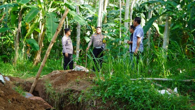 
 Polres Pacitan Bongkar Mercon Pendem Jelang Lebaran