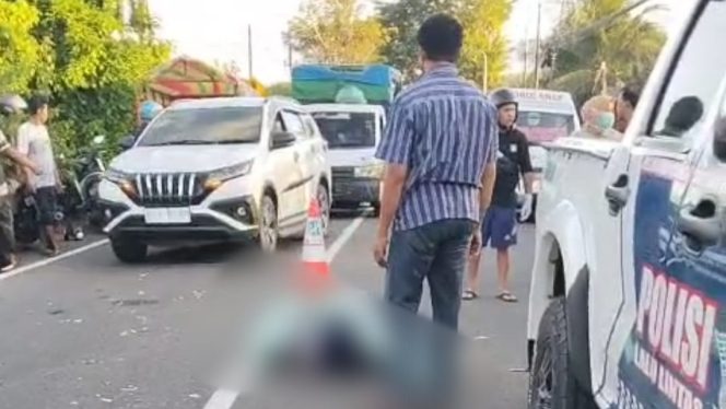 
 Mendahului di Jembatan, Pemotor Asal Mangunharjo Tewas Tabrakan dengan Truk