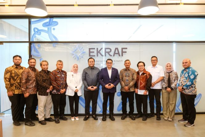 
 Mas Aji Audiensi dengan MenEkraf, Bahas Ekspedisi Merah Putih dan Branding Baru Pariwisata Pacitan