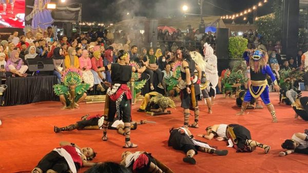 Ronthek Sudimoro Gaungkan Pesan Pelestarian Alam Lewat Irama dan Kearifan Lokal