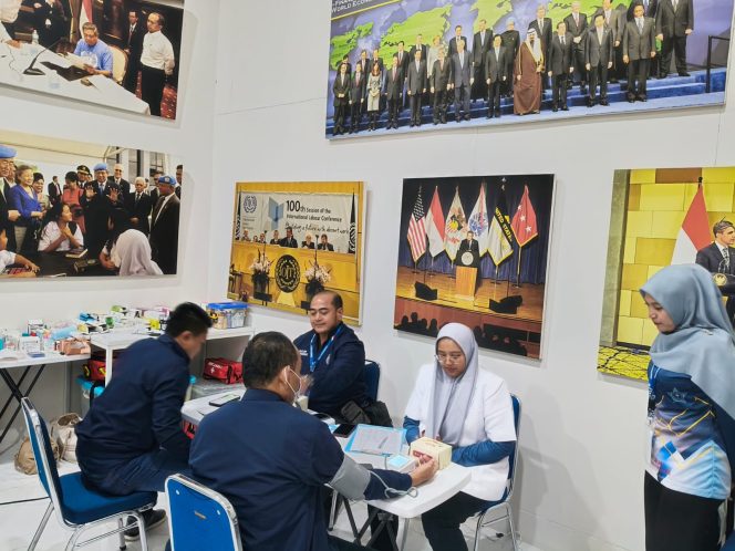 
 Layanan Cek Kesehatan Lengkapi Bimteknas Demokrat di Pacitan