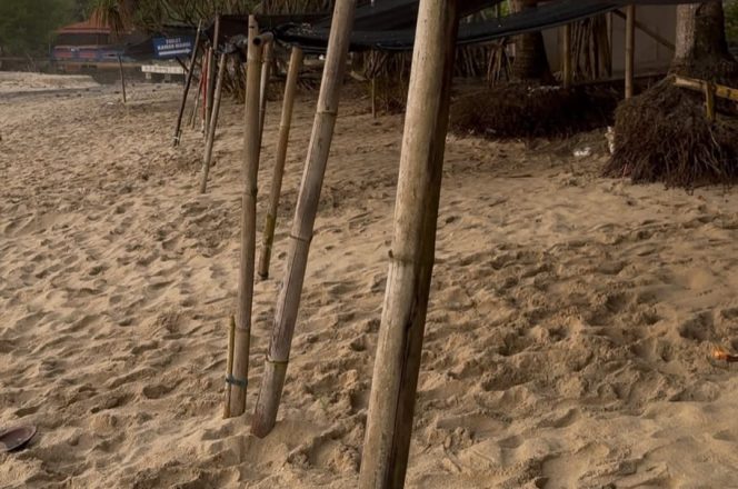 
 Paranet Semrawut di Pantai Klayar, Pemkab Pacitan Mulai Lakukan Penataan