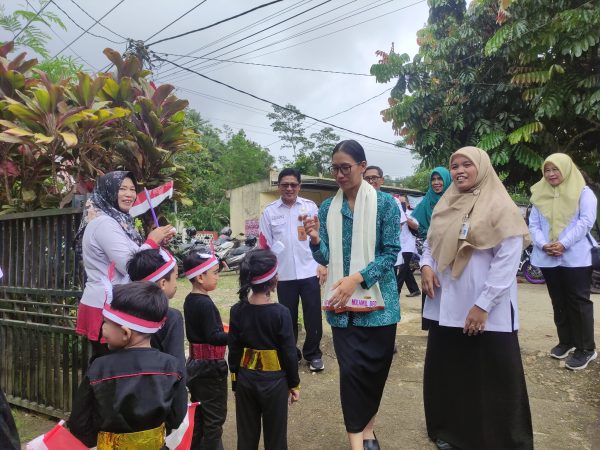 Molamil Papa”, Inovasi Jemput Bola Nakes untuk Tingkatkan Kesehatan Ibu Hamil di Daerah Terpencil