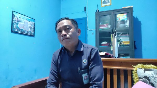 Sheila Tetap Setia Dampingi Mbah Tarman Meski Suami Resmi Ditahan dalam Kasus Cek Rp3 Miliar