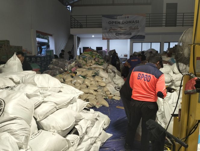 
 Solidaritas Tanpa Batas: Ratusan Donasi Terkumpul untuk Korban Bencana Sumatra dan Aceh