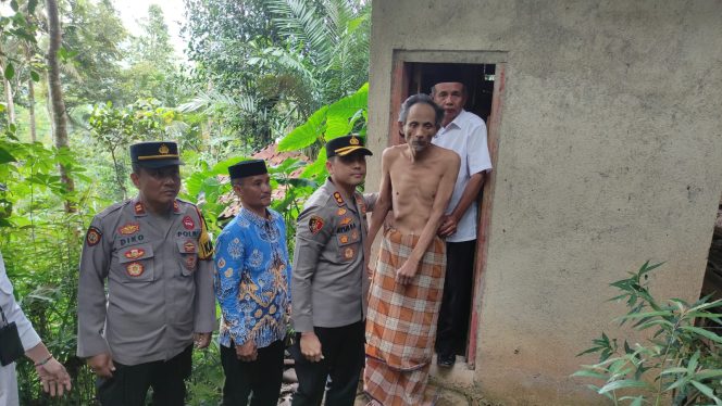 
 Setelah Bertahun-tahun Dipasung, Karmin Pacitan Akhirnya Dapat Rehabilitasi