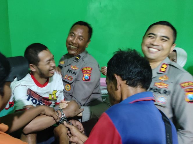
 Lima ODGJ di Pacitan Direhabilitasi, Kapolres Turun Langsung Lepas Pasung Karmin
