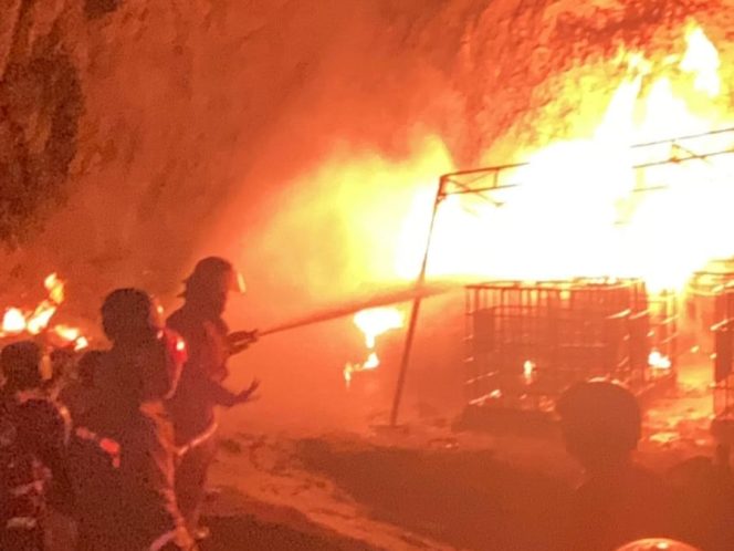 
 Sepanjang 2025, Damkar Satpol PP Pacitan Tangani Puluhan Kebakaran dan Ratusan Evakuasi Unik