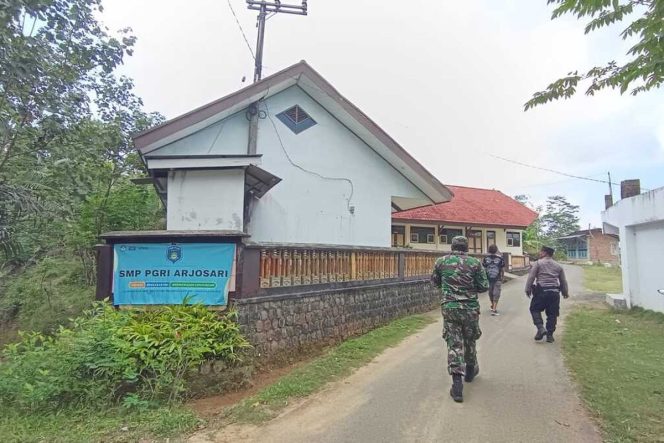 
 Situasi Mencekam, Enam SD di Arjosari Diliburkan, Camat Imbau Warga Tidak Panik