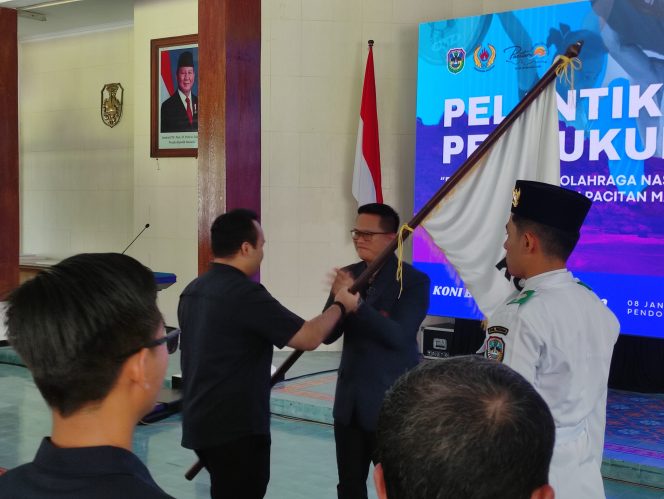 
 Ketua dan Pengurus KONI Pacitan Periode 2025–2029 Resmi Dilantik, Usung Semangat “KONI Bisa, Pacitan Juara