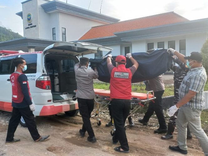 
 Lima Hari Hilang, Pemuda Pacitan Ditemukan Meninggal di Tepi Sungai Grindulu