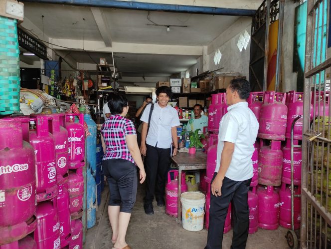 
 Distribusi LPG Diklaim Aman, Warga Pacitan Tetap Kesulitan Dapat Gas Melon