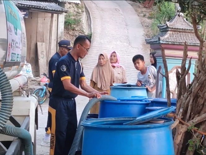 
 BPBD Pacitan Minta Donatur dan Relawan Koordinasi Sebelum Droping Air Bersih